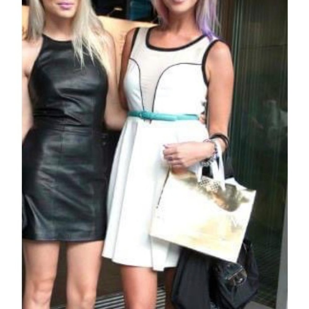 REVIEW Daisy Duke Black Floral Dress